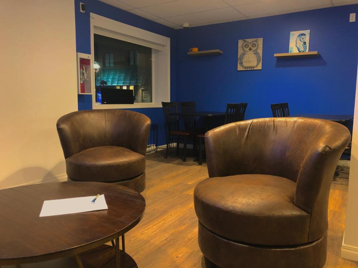 Hotel The Sleepy Owl Fort Frances Esterno foto