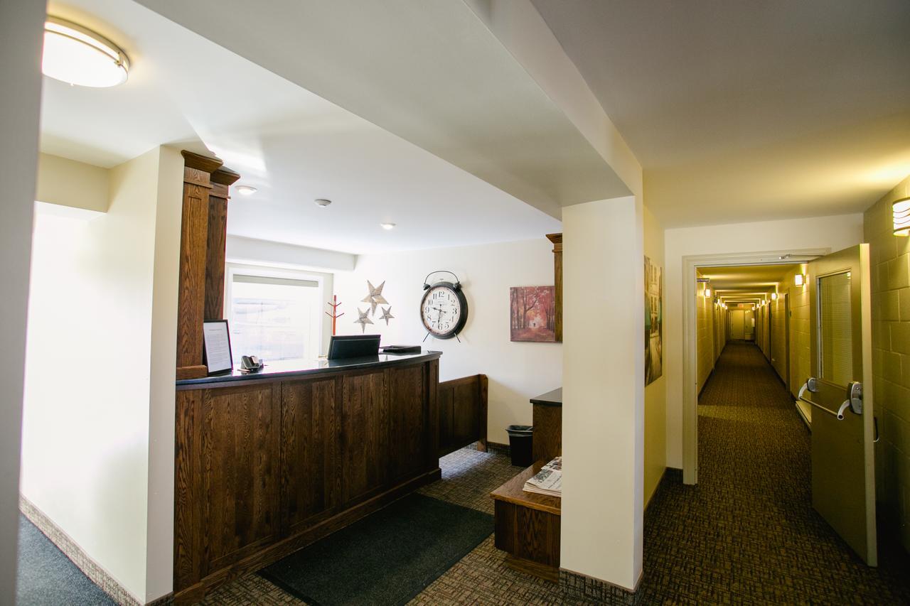 Hotel The Sleepy Owl Fort Frances Esterno foto